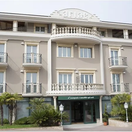Hotel Ariae Dependance - Alihotels 4*